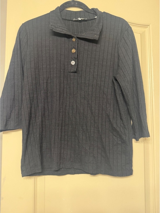 Vince Tops - Vince XL Women's Ribbed Gray Button-Up Top